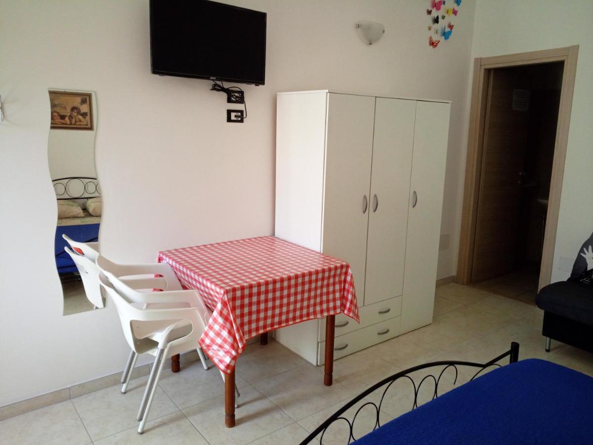 B&B Express Leverano Exterior foto